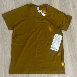 *BRAND NEW LULULEMON* NWT swiftly tech 2.0 race length size 8 discontinued color